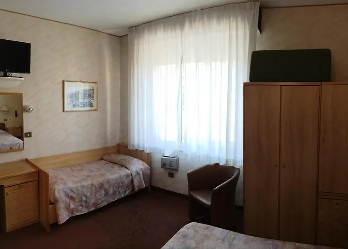 Hotel Eden 3*