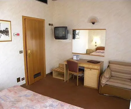 Hotel Eden 3*