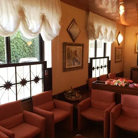 Eden Hotel