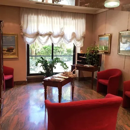 Eden Hotel 3*